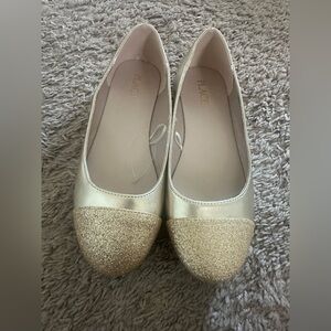 Preloved Gold Glitter Girls Flats